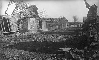 A destroyed row of houses at Bullecourt, 1917 – with permission from the German Bundesarchiv - Bild 104-00733 - Photographer - o. Ang