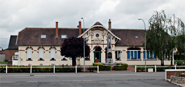 The Mairie at Bullecourt – courtesy of Floflo62 on Wikipedia Commons