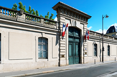 The view from the road of the H&ocirc;tel Cassini – courtesy of the French Wikipedia