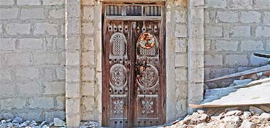 A door in Abu Dhabi, October 1972