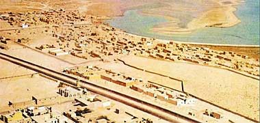 Wakra and the coast