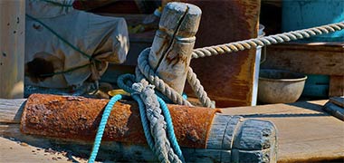 Detail of a kalba or cat-beam