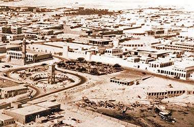 A view of the original Diwan al-Amiri building, Sheikhs&rsquo; mosque and Clock Tower – with permission from ?salat? on Flickr