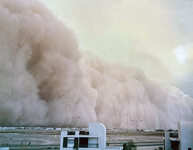 A view of an oncoming sand storm – with permission from Simon Yeaman on Facebook
