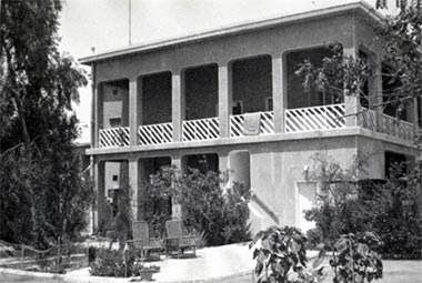 Early housing provided for senior expatriate government staff – with the permission of Chris Lynch