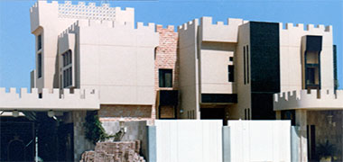 A 1980s villa influenced by traditional architectural detailing