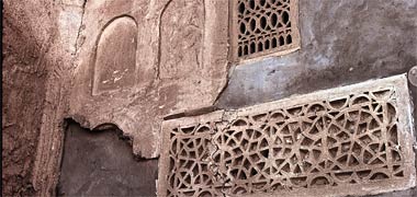 Plaster decoration in a room in al-Wakra 1975