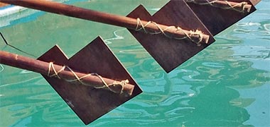 An illustration of the fixing of oar blades to their sweeps – with the permission of brucesflickr on Flickr