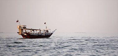 A shuw’i putting out from harbour