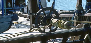 The steering wheel arrangement of a country craft